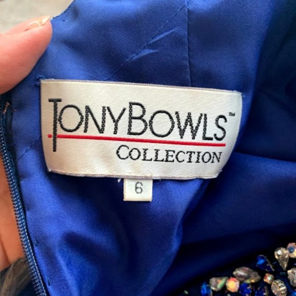 Tony Bowls Collection  Gown- Swarovski Crystal - Picture 6 of 11